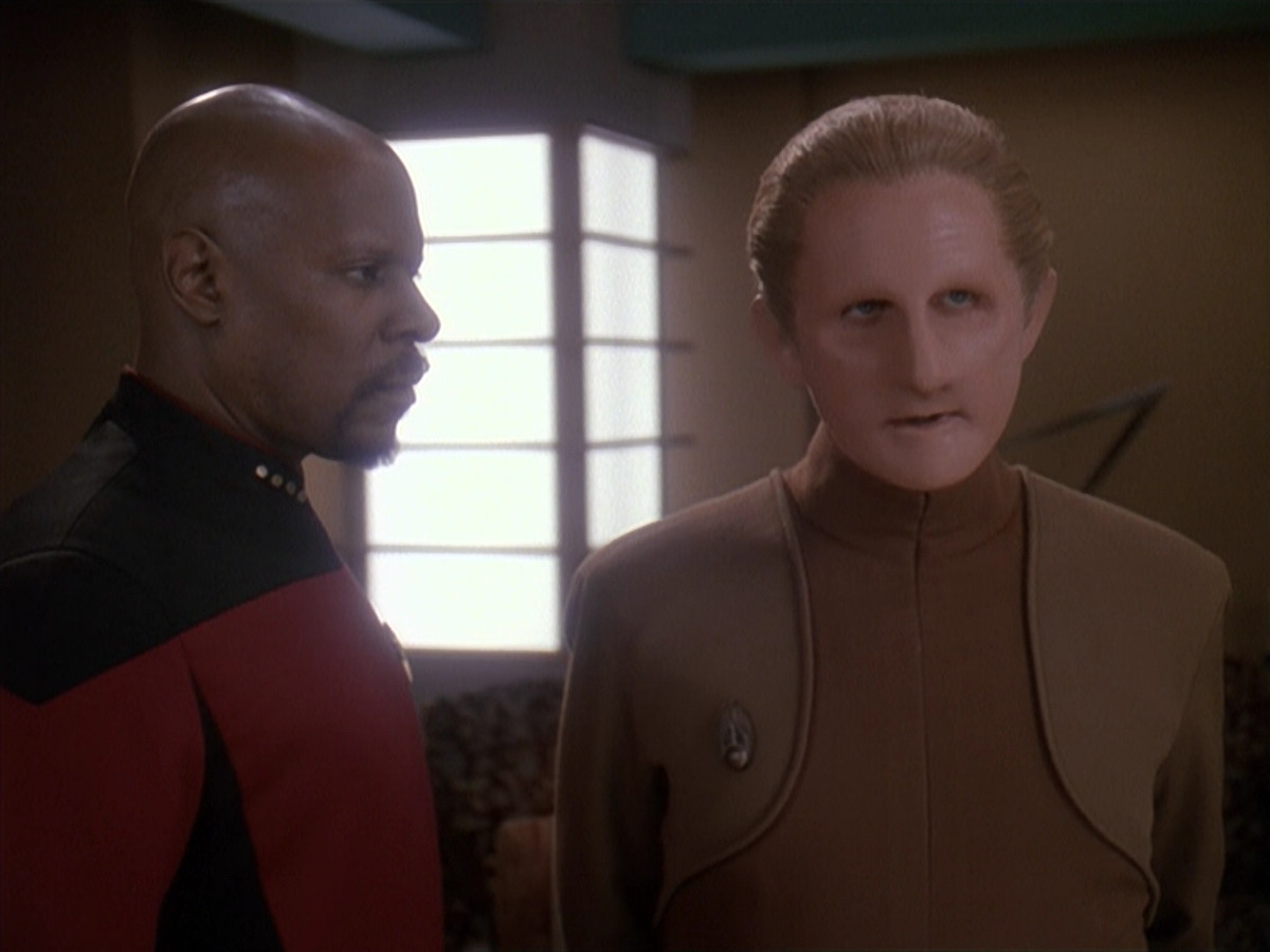 extant_StarTrek_DS9_4x12-ParadiseLost_01218.jpg