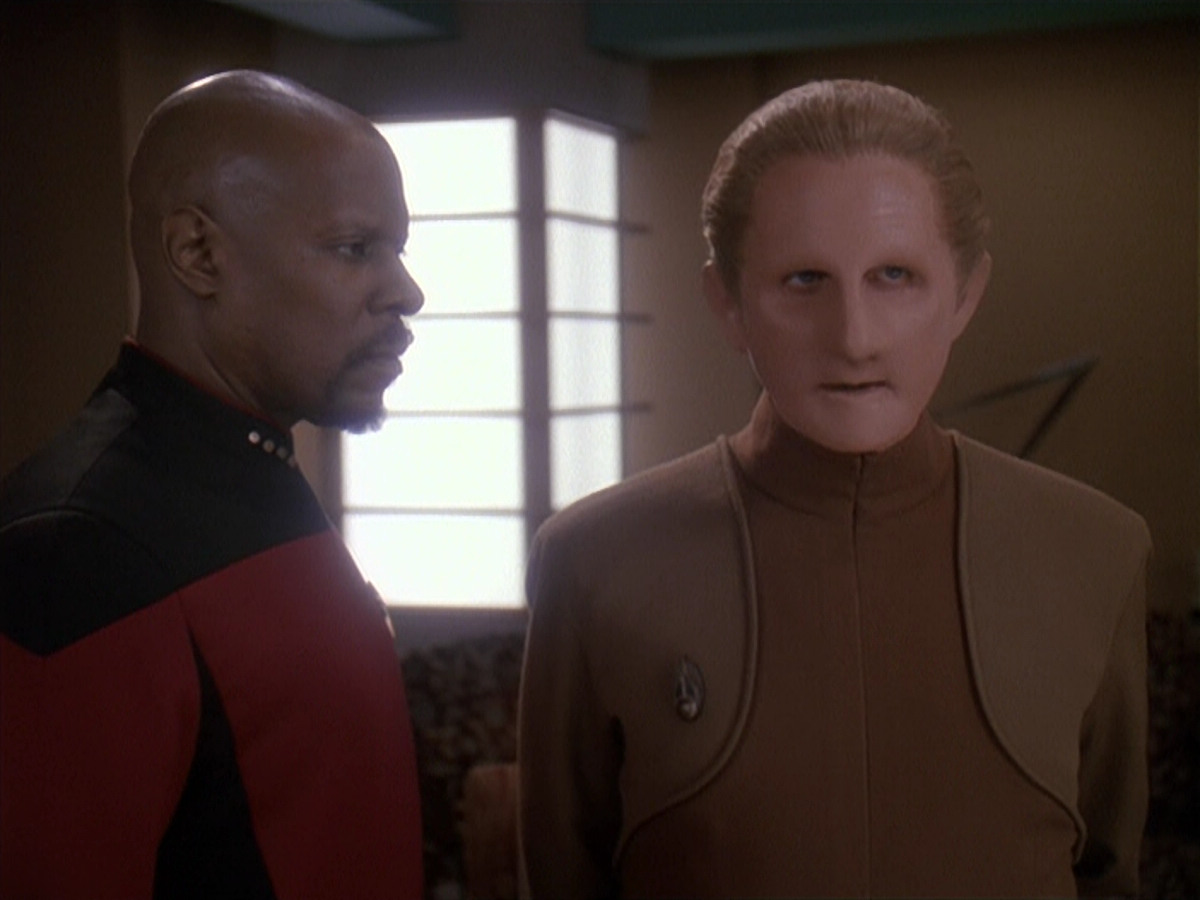 extant_StarTrek_DS9_4x12-ParadiseLost_01224.jpg