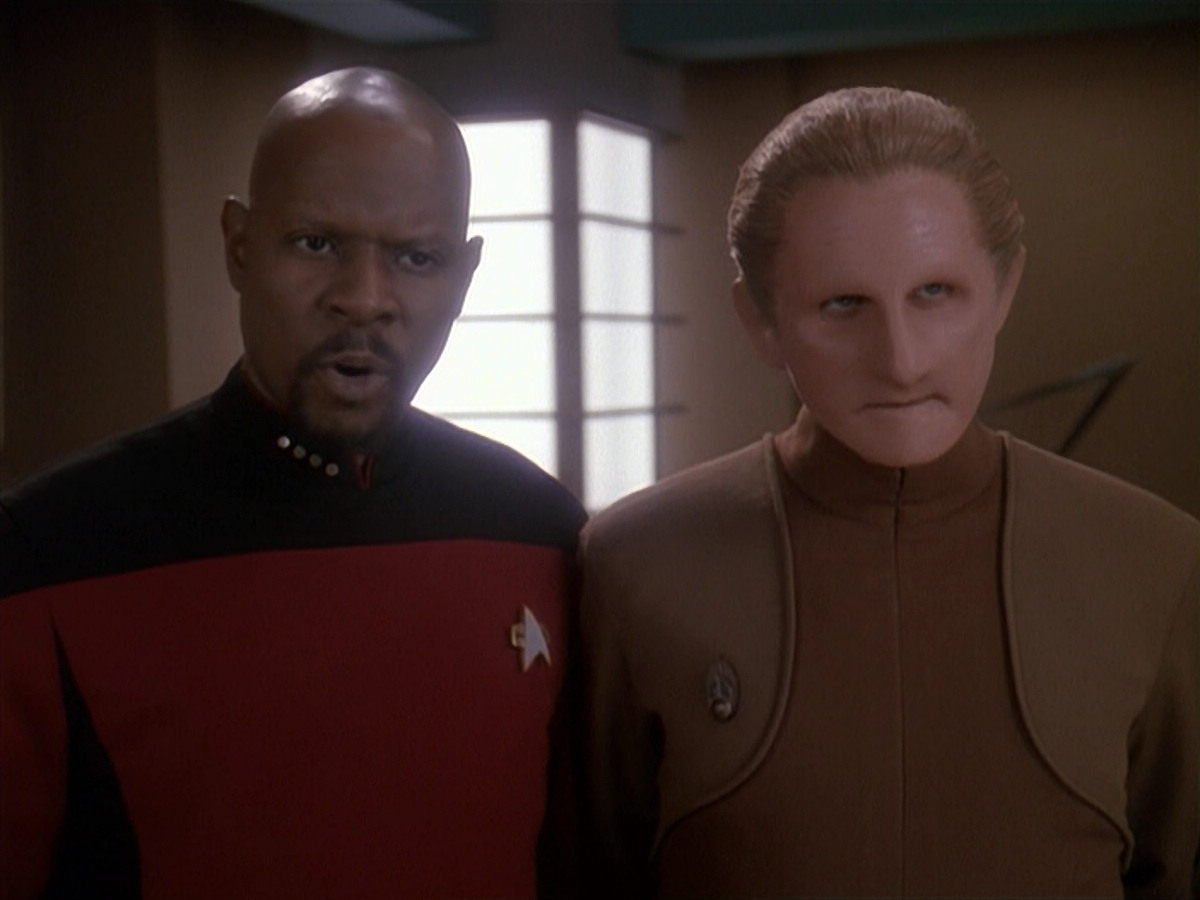 extant_StarTrek_DS9_4x12-ParadiseLost_01291.jpg