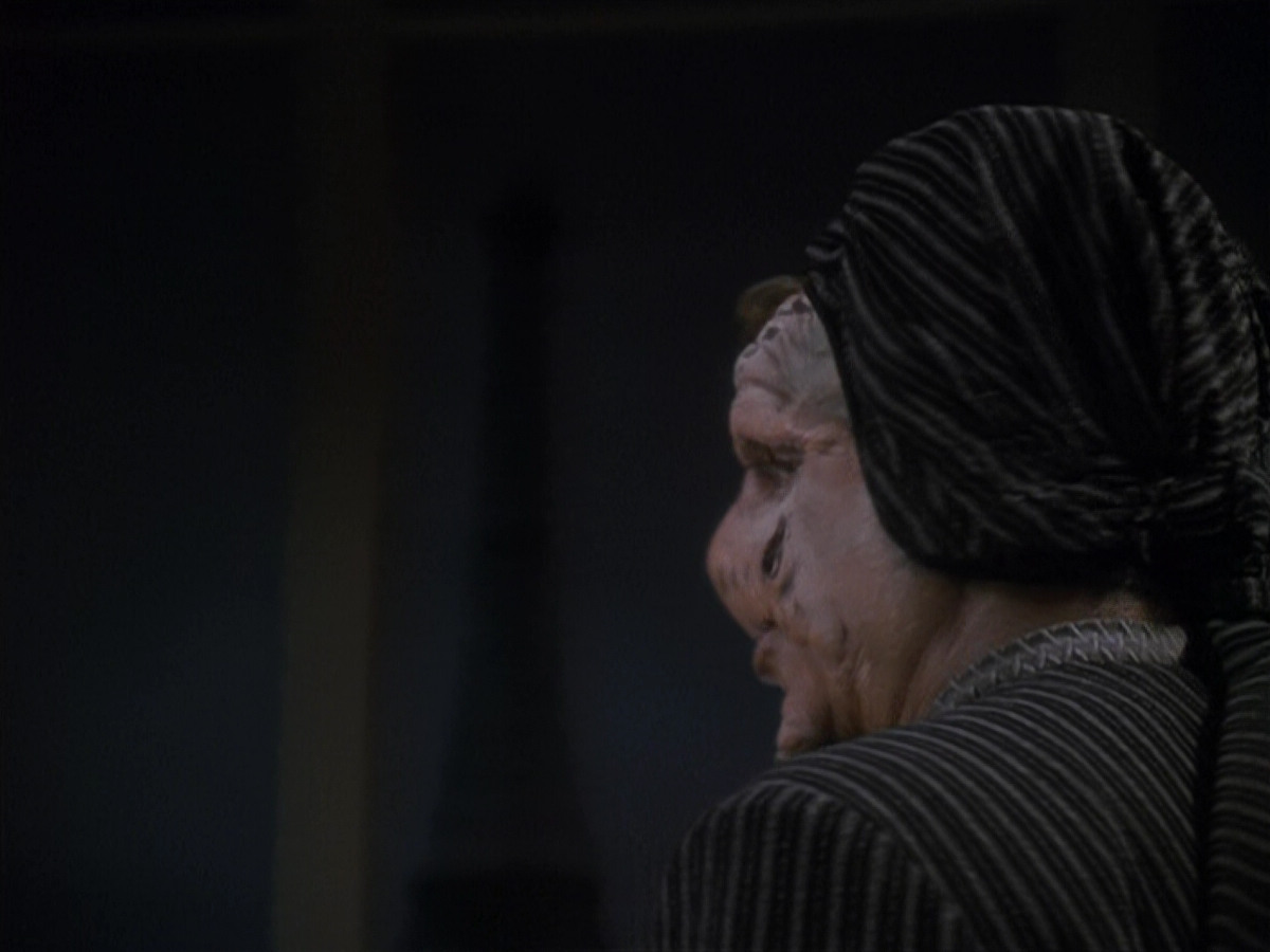 extant_StarTrek_DS9_4x12-ParadiseLost_01330.jpg