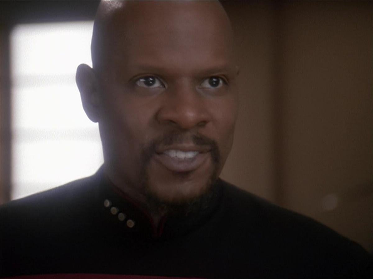 extant_StarTrek_DS9_4x12-ParadiseLost_01338.jpg