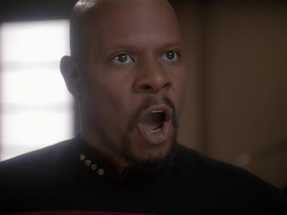 extant_StarTrek_DS9_4x12-ParadiseLost_01344.jpg