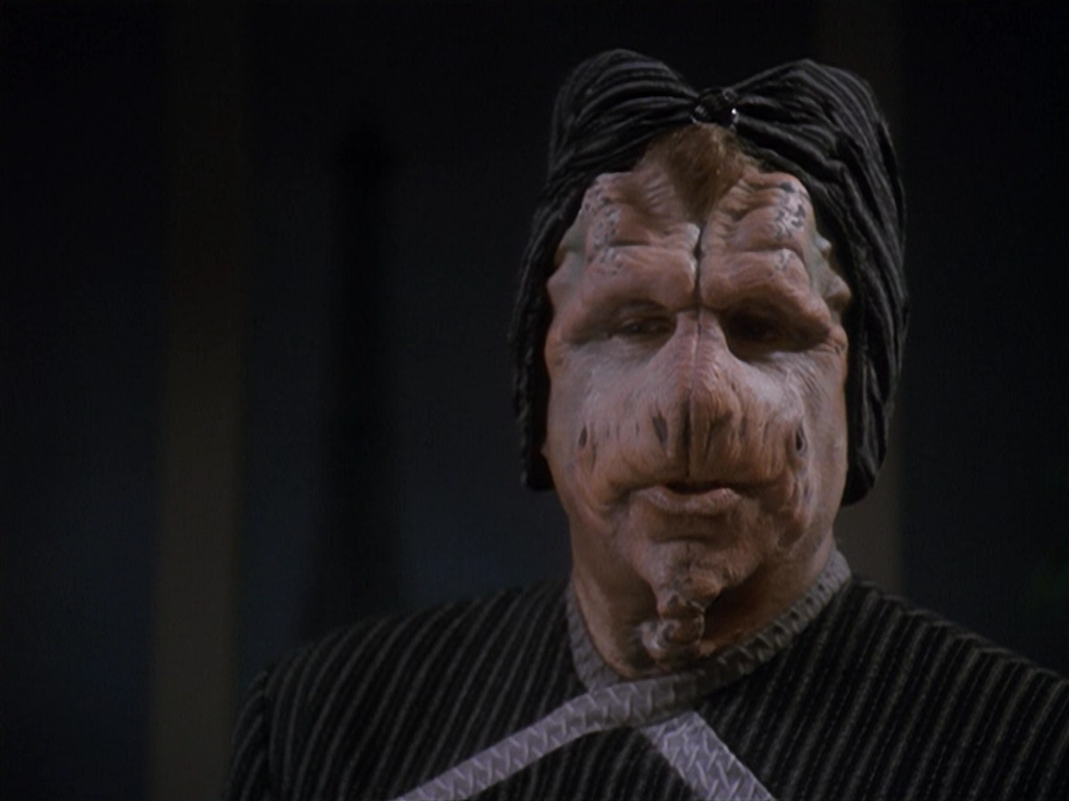 extant_StarTrek_DS9_4x12-ParadiseLost_01363.jpg