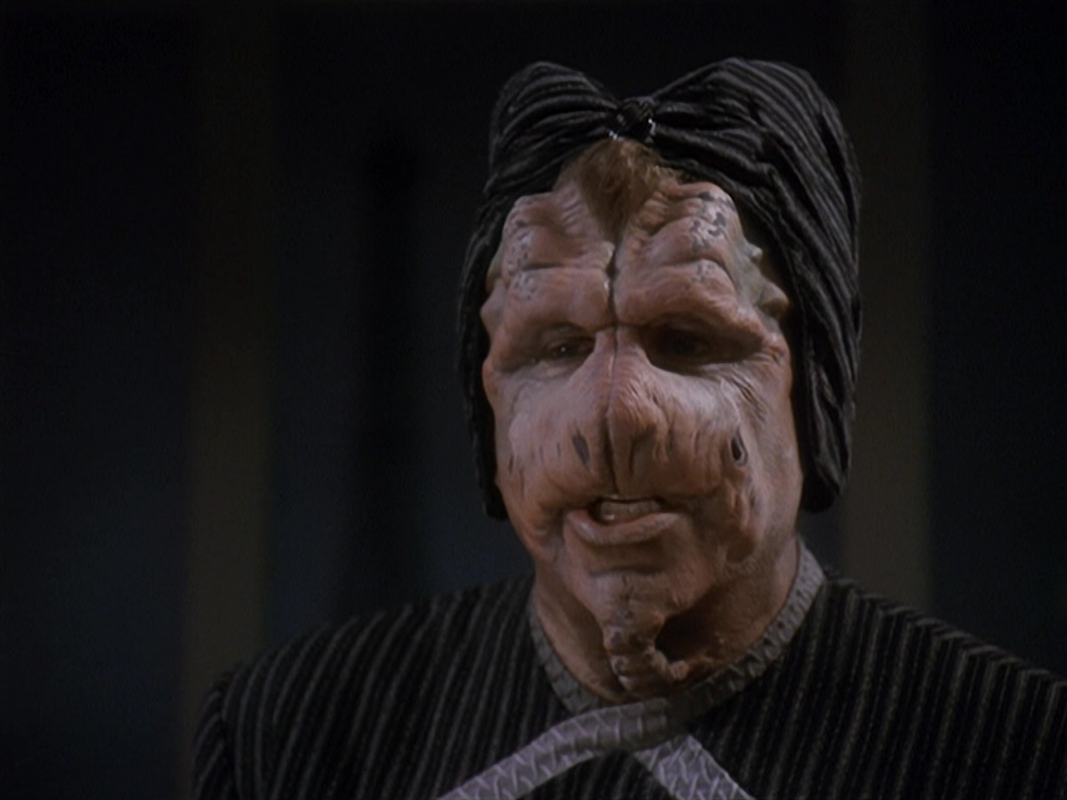 extant_StarTrek_DS9_4x12-ParadiseLost_01368.jpg