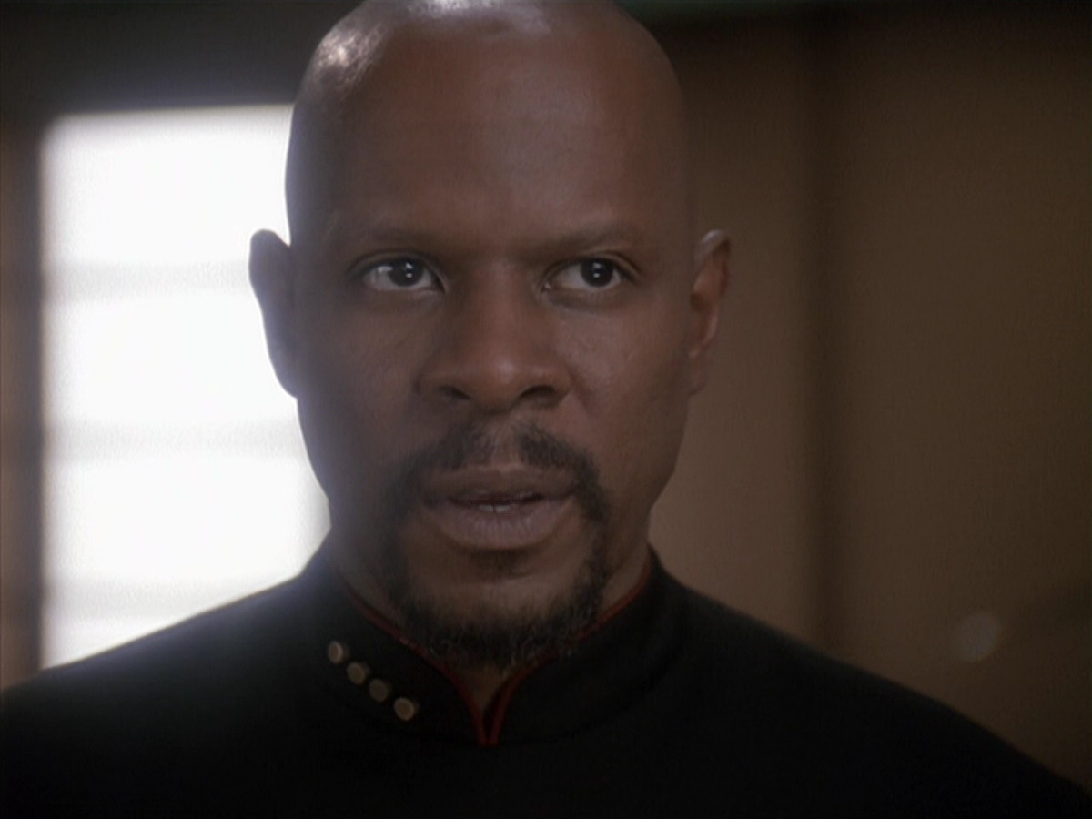 extant_StarTrek_DS9_4x12-ParadiseLost_01371.jpg