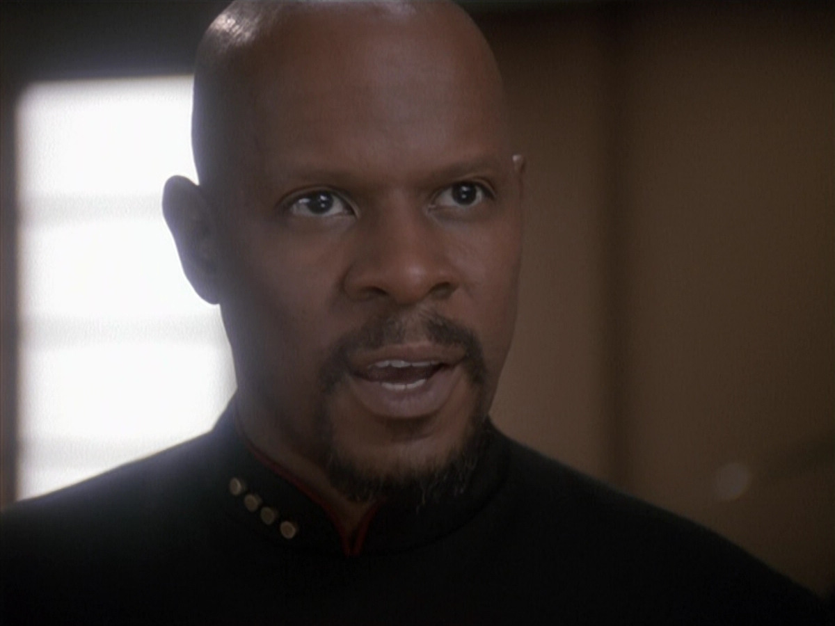 extant_StarTrek_DS9_4x12-ParadiseLost_01376.jpg
