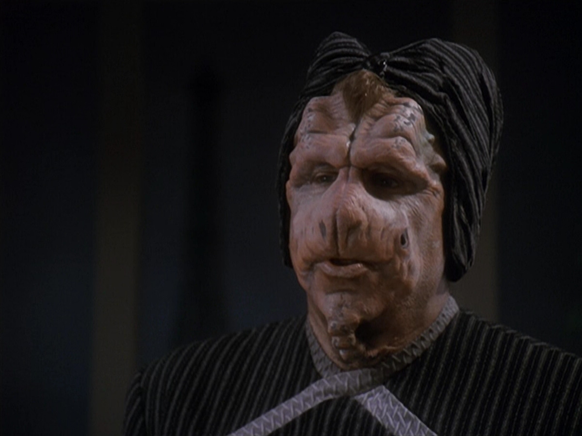 extant_StarTrek_DS9_4x12-ParadiseLost_01378.jpg