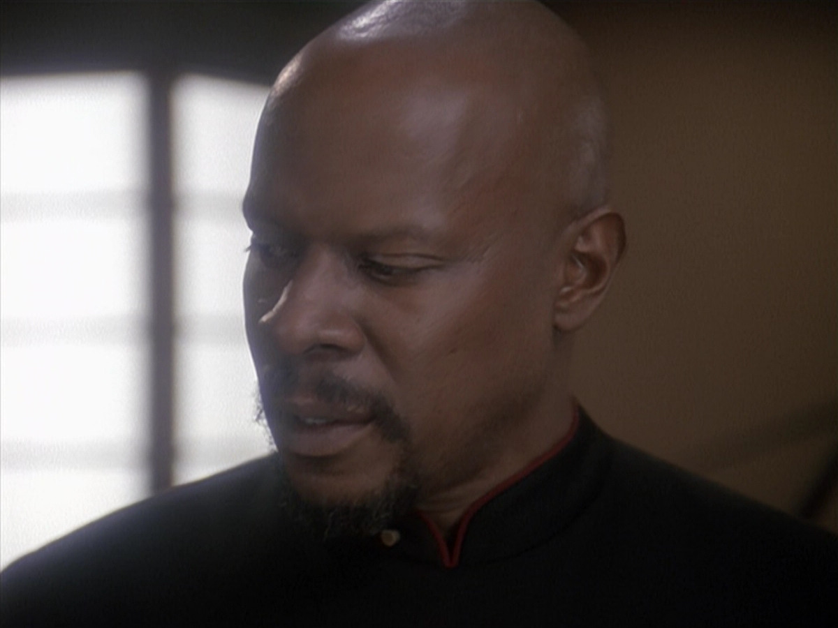 extant_StarTrek_DS9_4x12-ParadiseLost_01429.jpg