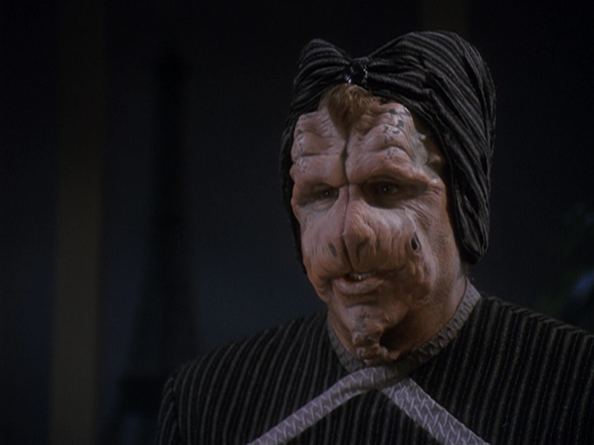 extant_StarTrek_DS9_4x12-ParadiseLost_01455.jpg