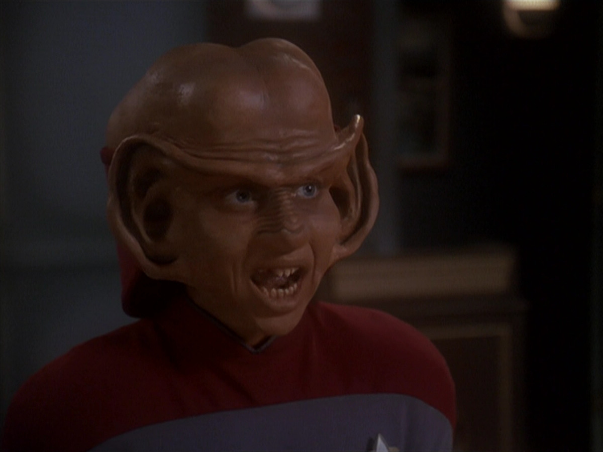 extant_StarTrek_DS9_4x12-ParadiseLost_01475.jpg