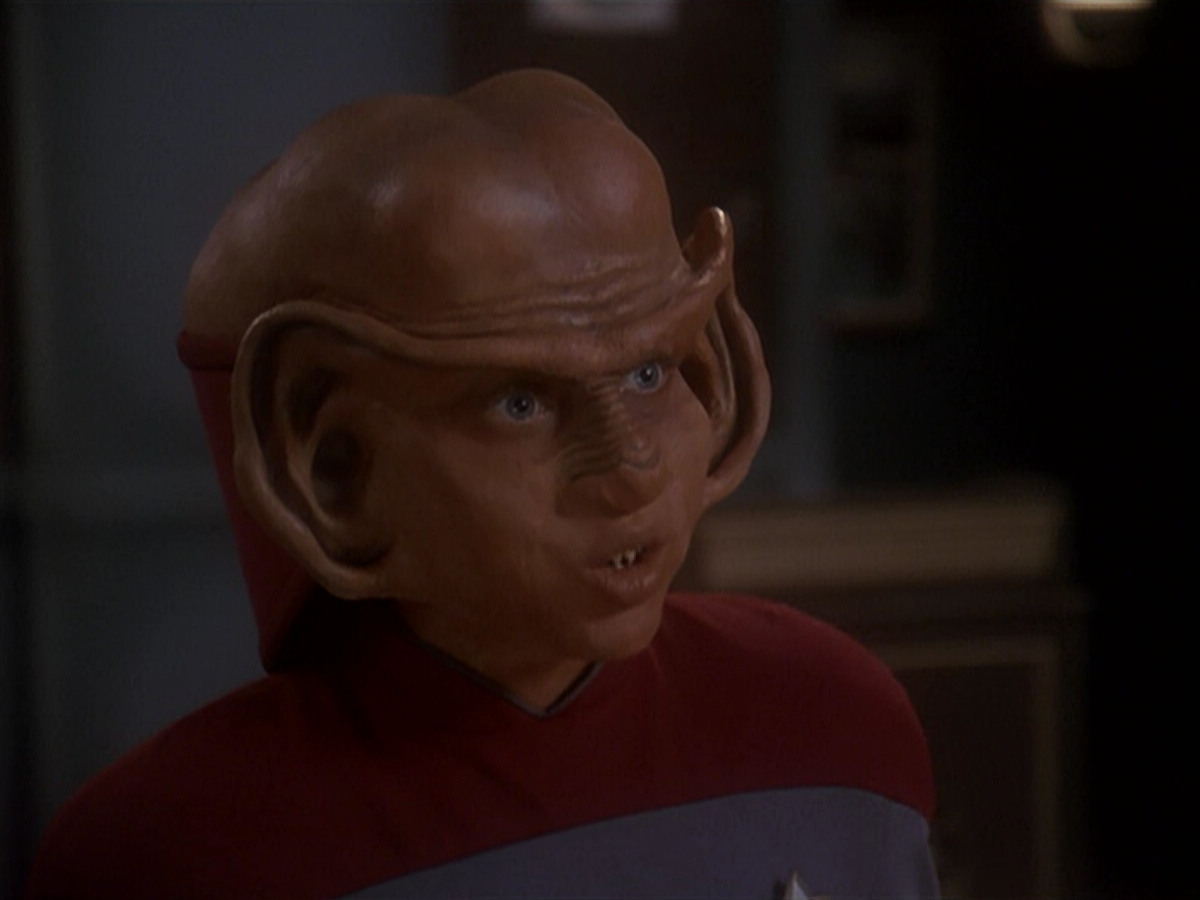 extant_StarTrek_DS9_4x12-ParadiseLost_01480.jpg