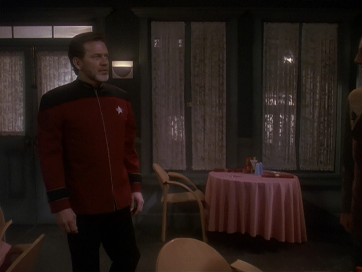 extant_StarTrek_DS9_4x12-ParadiseLost_01511.jpg