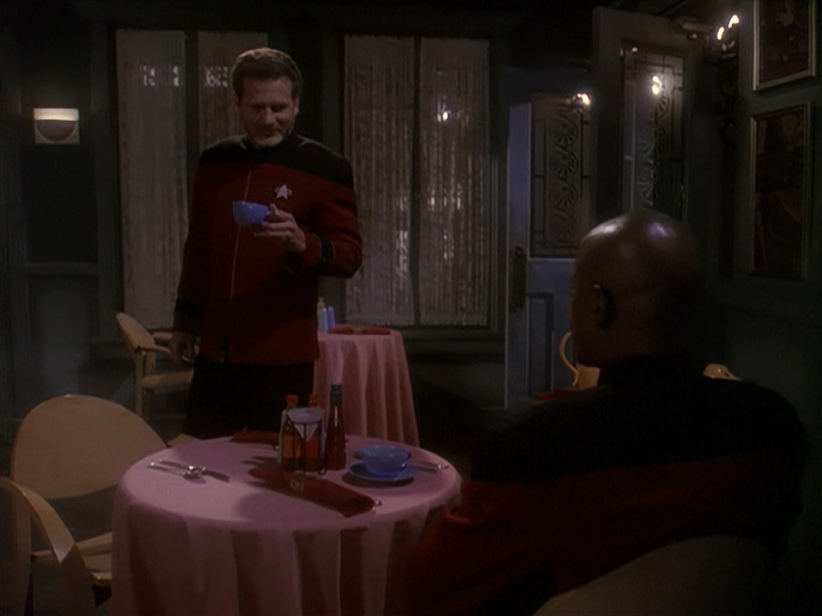 extant_StarTrek_DS9_4x12-ParadiseLost_01560.jpg