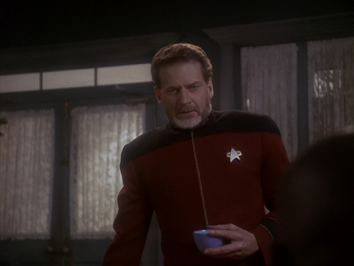 extant_StarTrek_DS9_4x12-ParadiseLost_01567.jpg