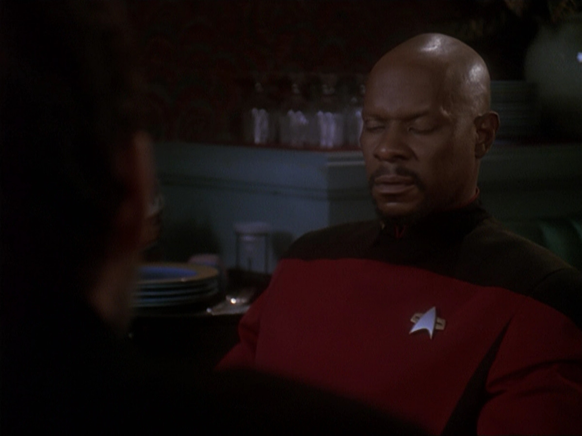 extant_StarTrek_DS9_4x12-ParadiseLost_01601.jpg