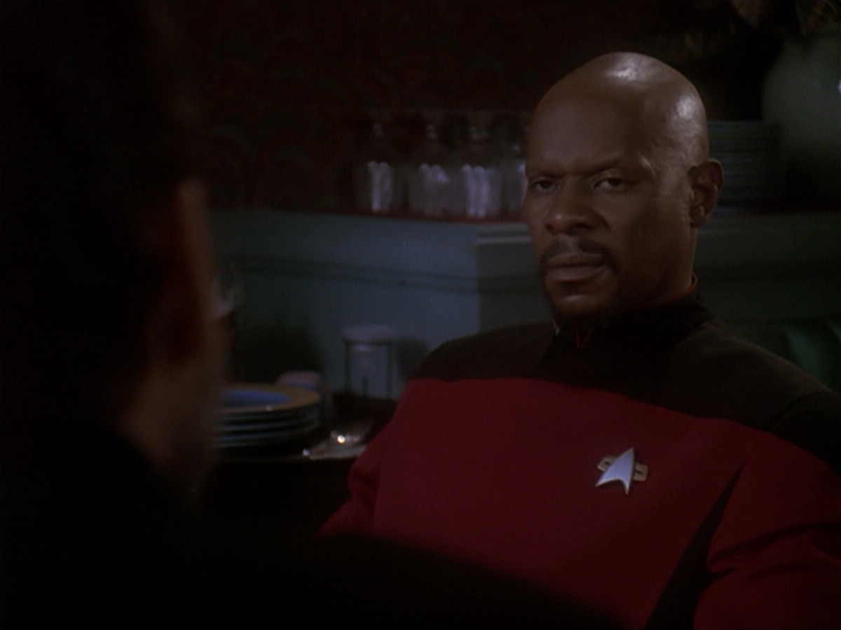 extant_StarTrek_DS9_4x12-ParadiseLost_01616.jpg