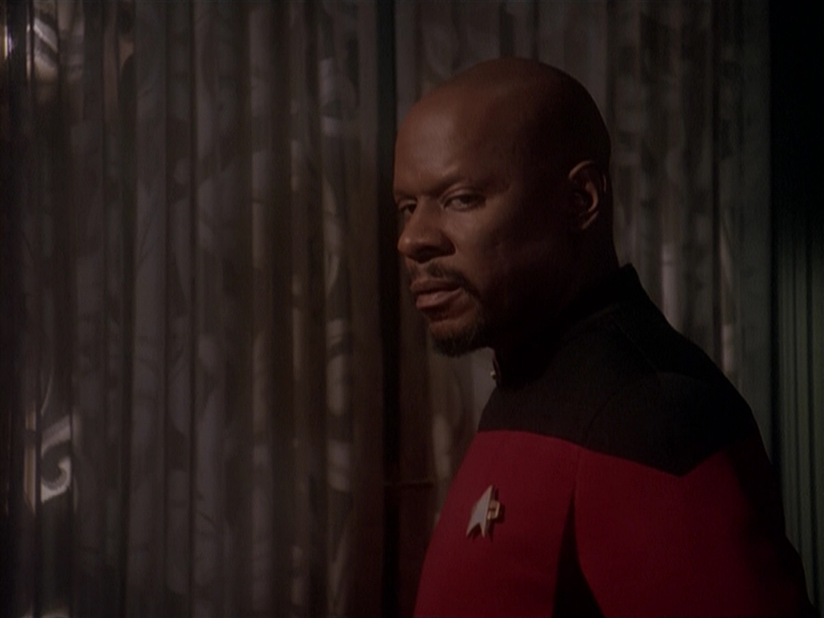 extant_StarTrek_DS9_4x12-ParadiseLost_01657.jpg