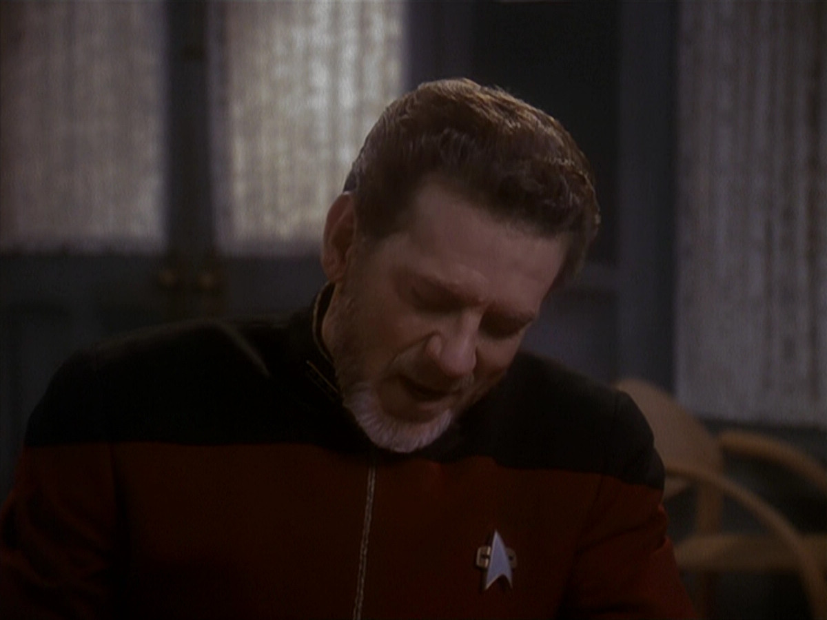 extant_StarTrek_DS9_4x12-ParadiseLost_01678.jpg