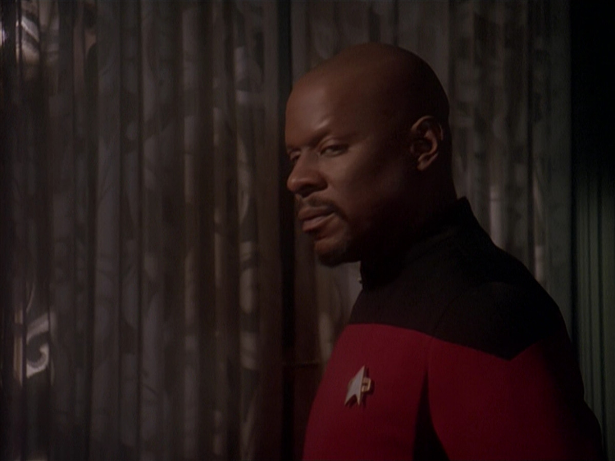 extant_StarTrek_DS9_4x12-ParadiseLost_01687.jpg