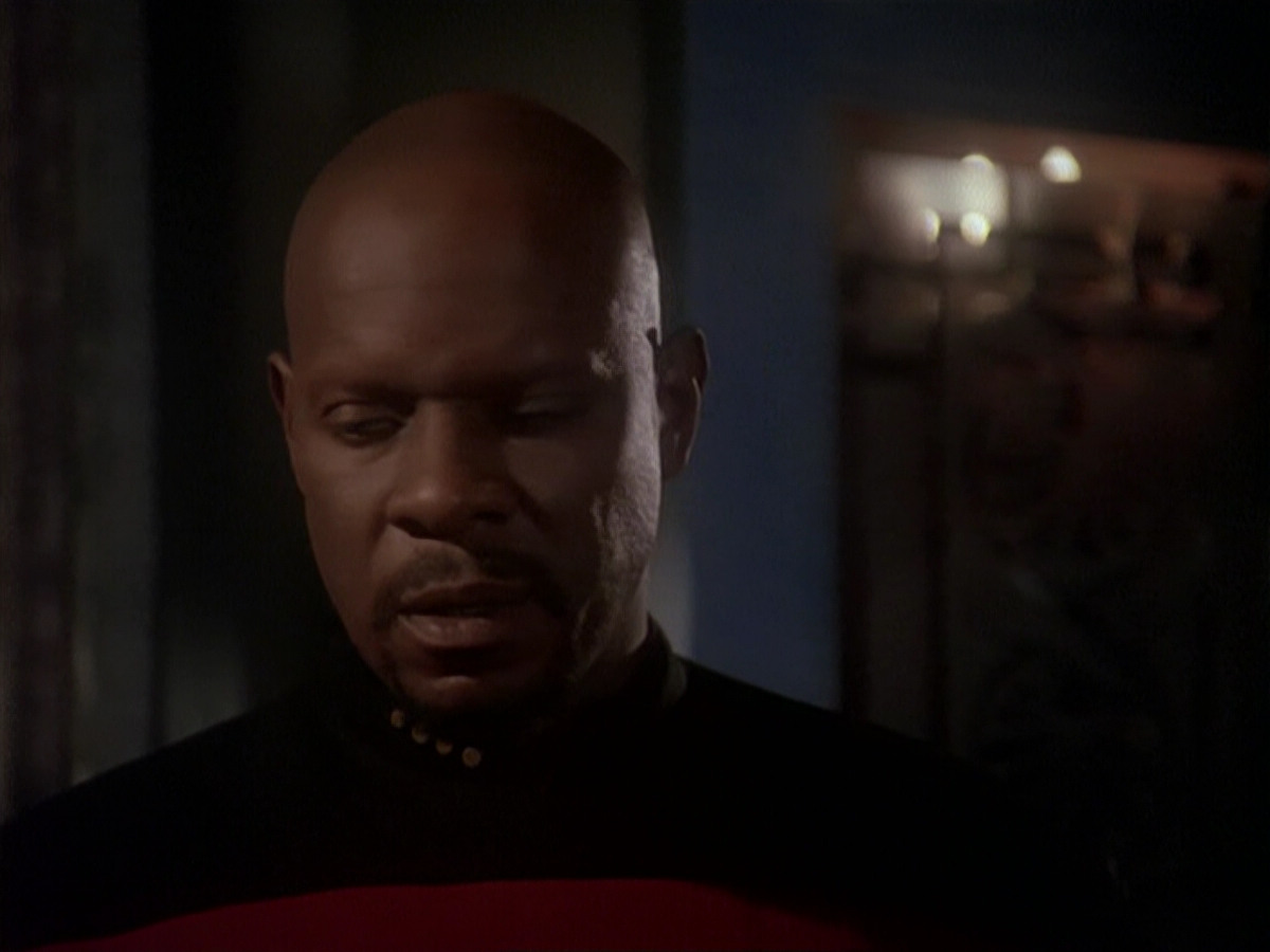extant_StarTrek_DS9_4x12-ParadiseLost_01724.jpg