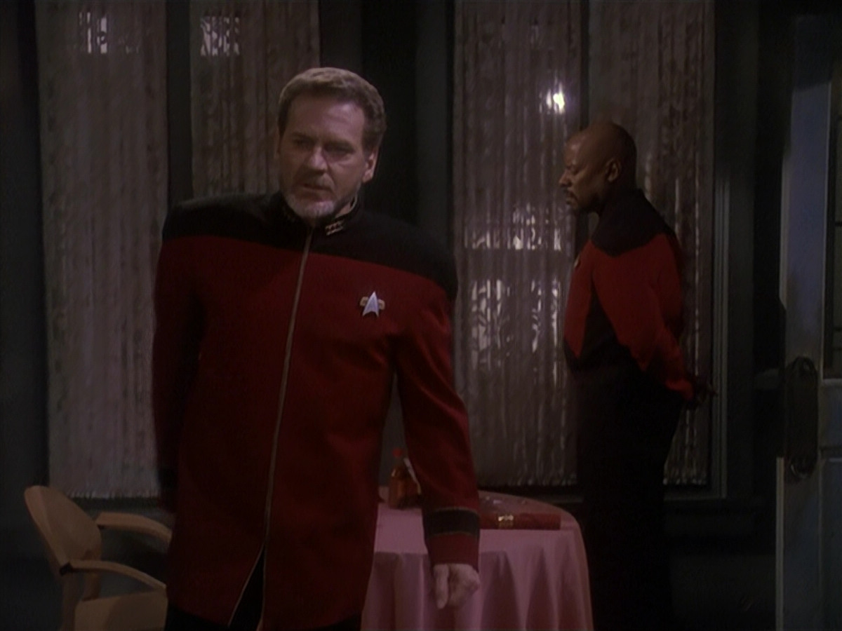 extant_StarTrek_DS9_4x12-ParadiseLost_01751.jpg