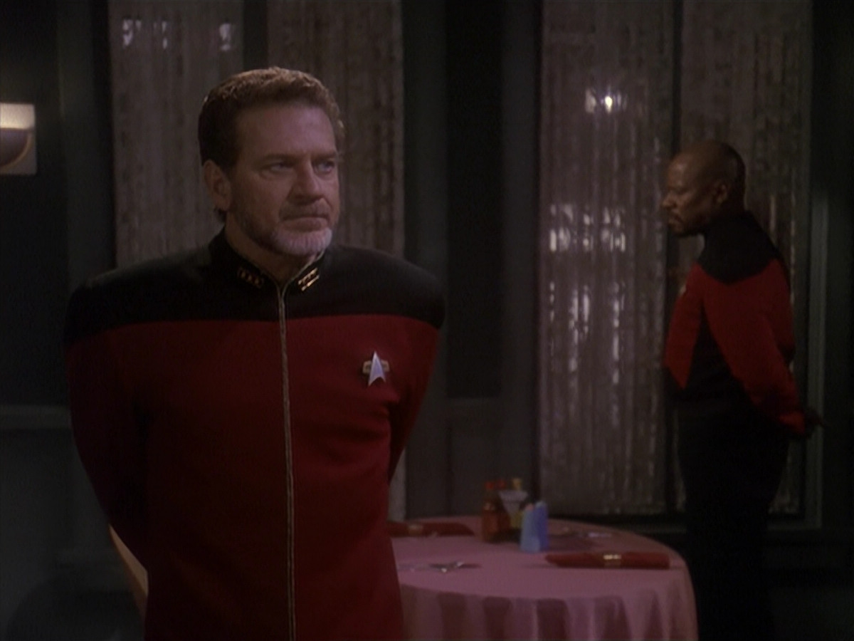 extant_StarTrek_DS9_4x12-ParadiseLost_01753.jpg