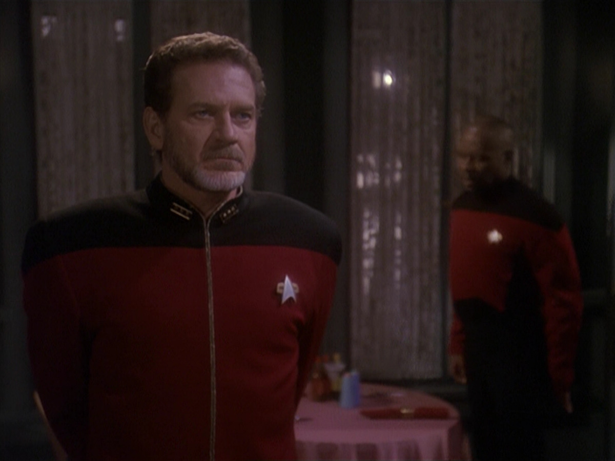 extant_StarTrek_DS9_4x12-ParadiseLost_01761.jpg