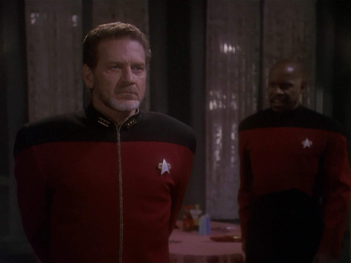 extant_StarTrek_DS9_4x12-ParadiseLost_01762.jpg