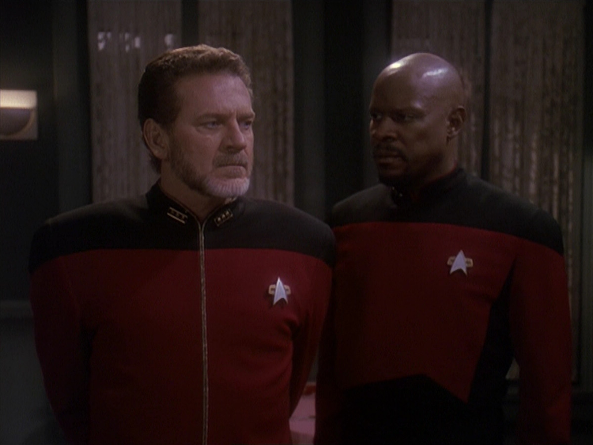 extant_StarTrek_DS9_4x12-ParadiseLost_01766.jpg