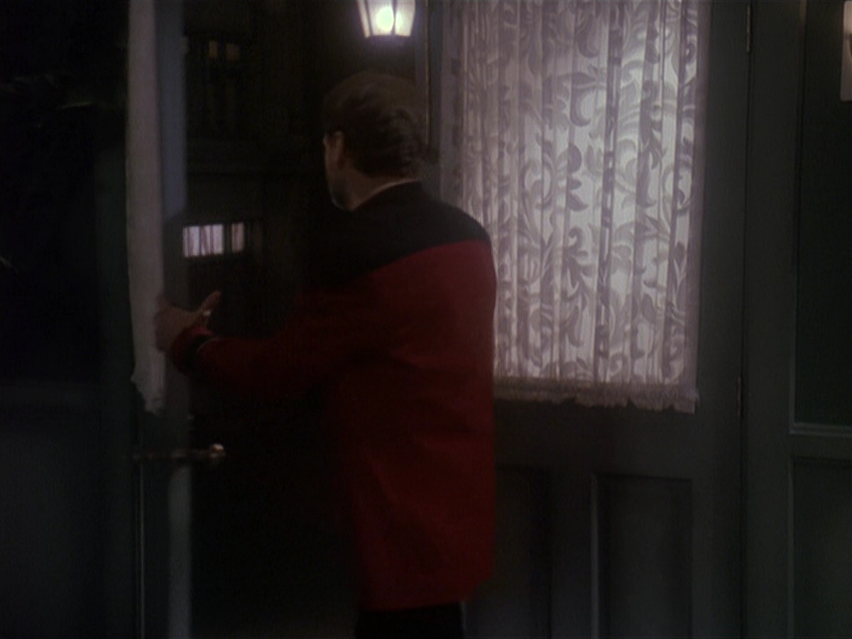 extant_StarTrek_DS9_4x12-ParadiseLost_01791.jpg