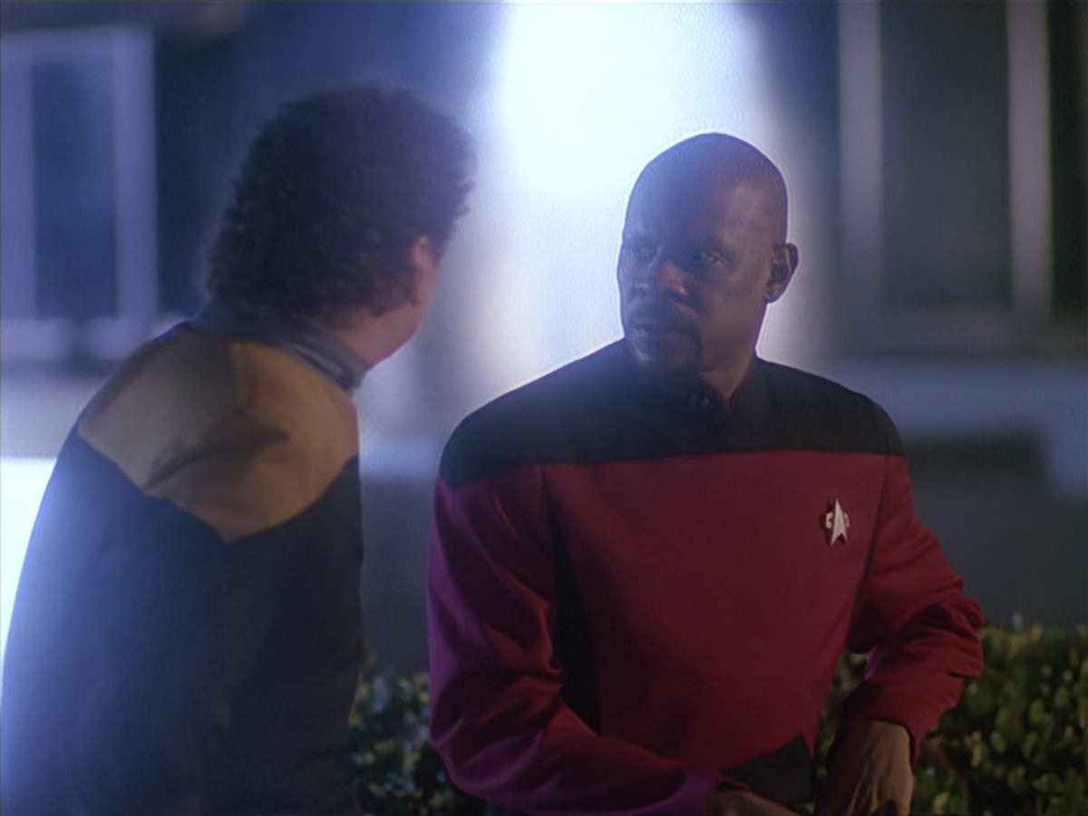 extant_StarTrek_DS9_4x12-ParadiseLost_01807.jpg