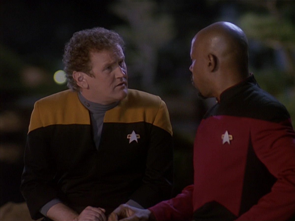 extant_StarTrek_DS9_4x12-ParadiseLost_01814.jpg