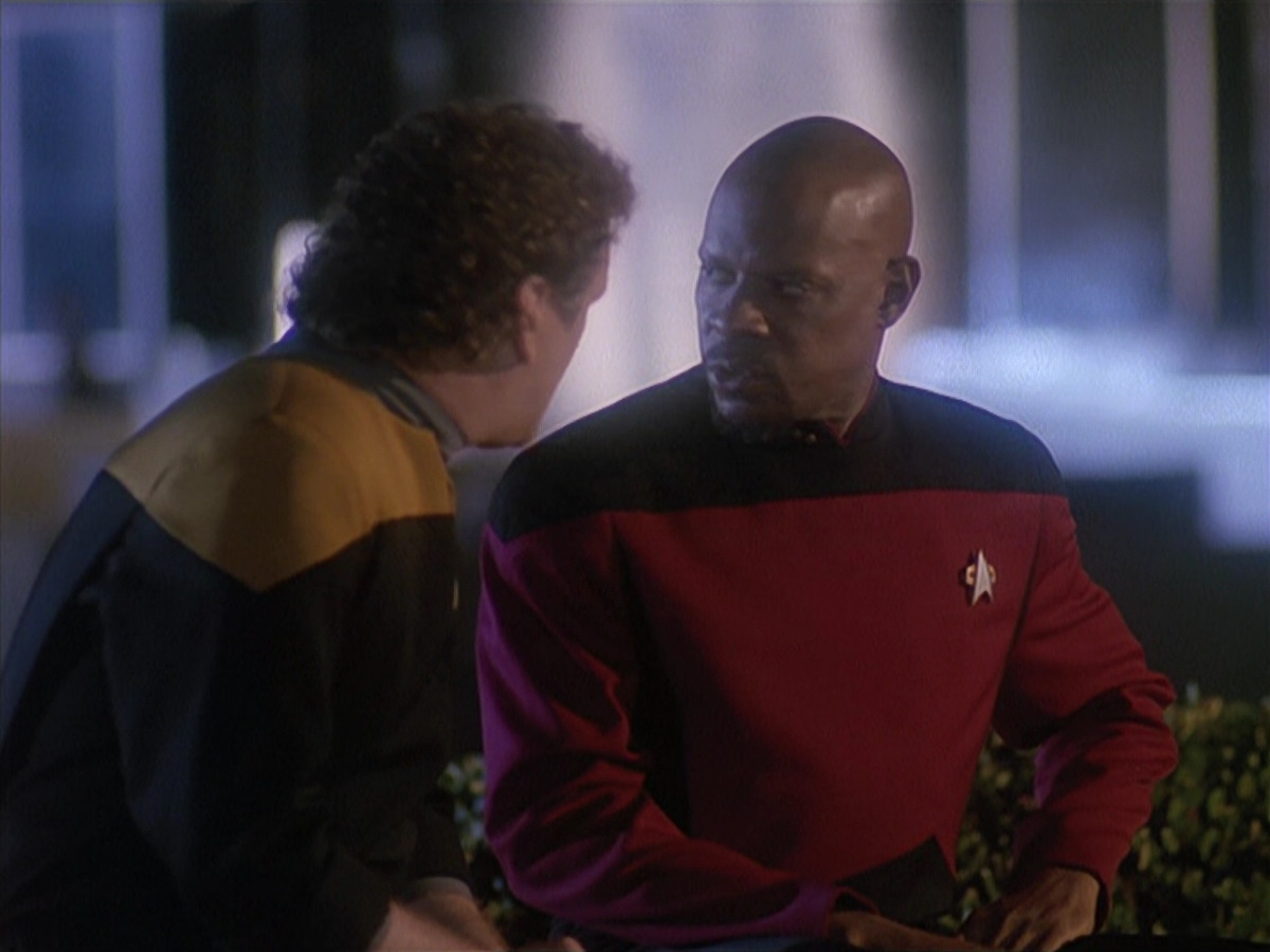 extant_StarTrek_DS9_4x12-ParadiseLost_01816.jpg