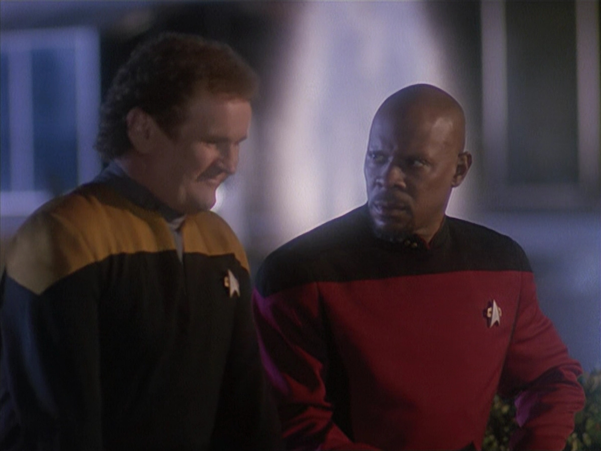 extant_StarTrek_DS9_4x12-ParadiseLost_01821.jpg