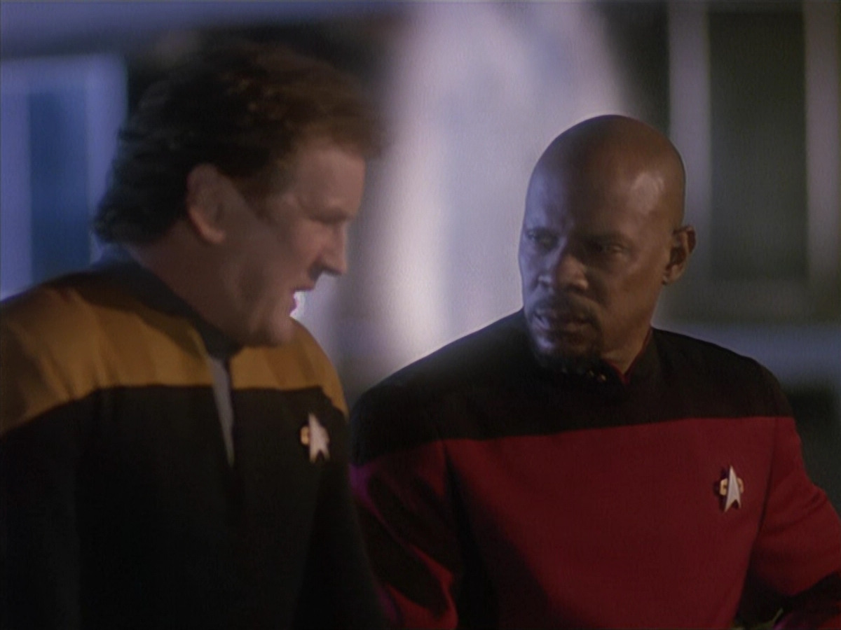 extant_StarTrek_DS9_4x12-ParadiseLost_01840.jpg