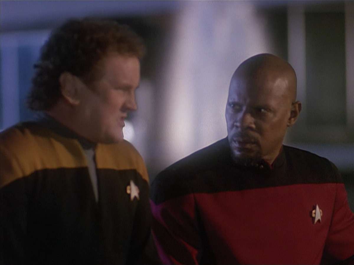 extant_StarTrek_DS9_4x12-ParadiseLost_01843.jpg