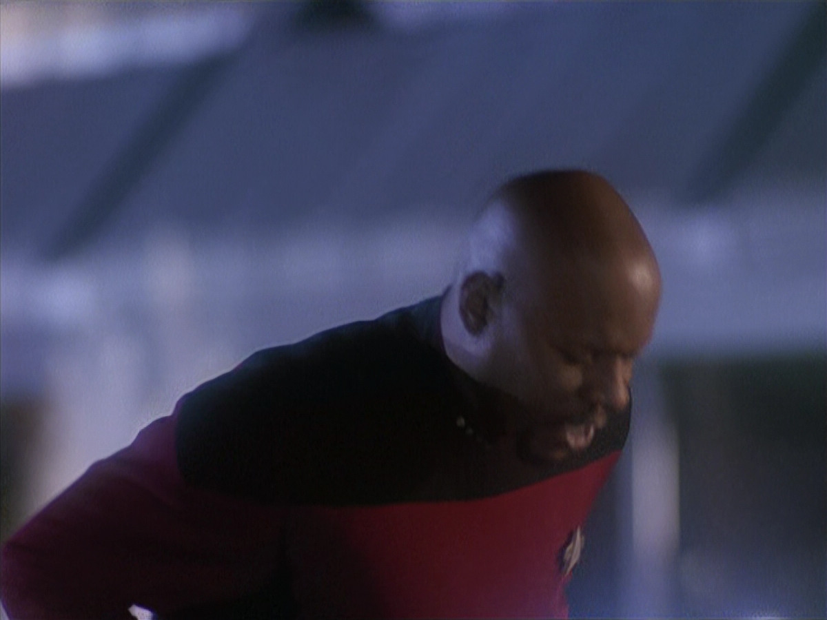 extant_StarTrek_DS9_4x12-ParadiseLost_01858.jpg