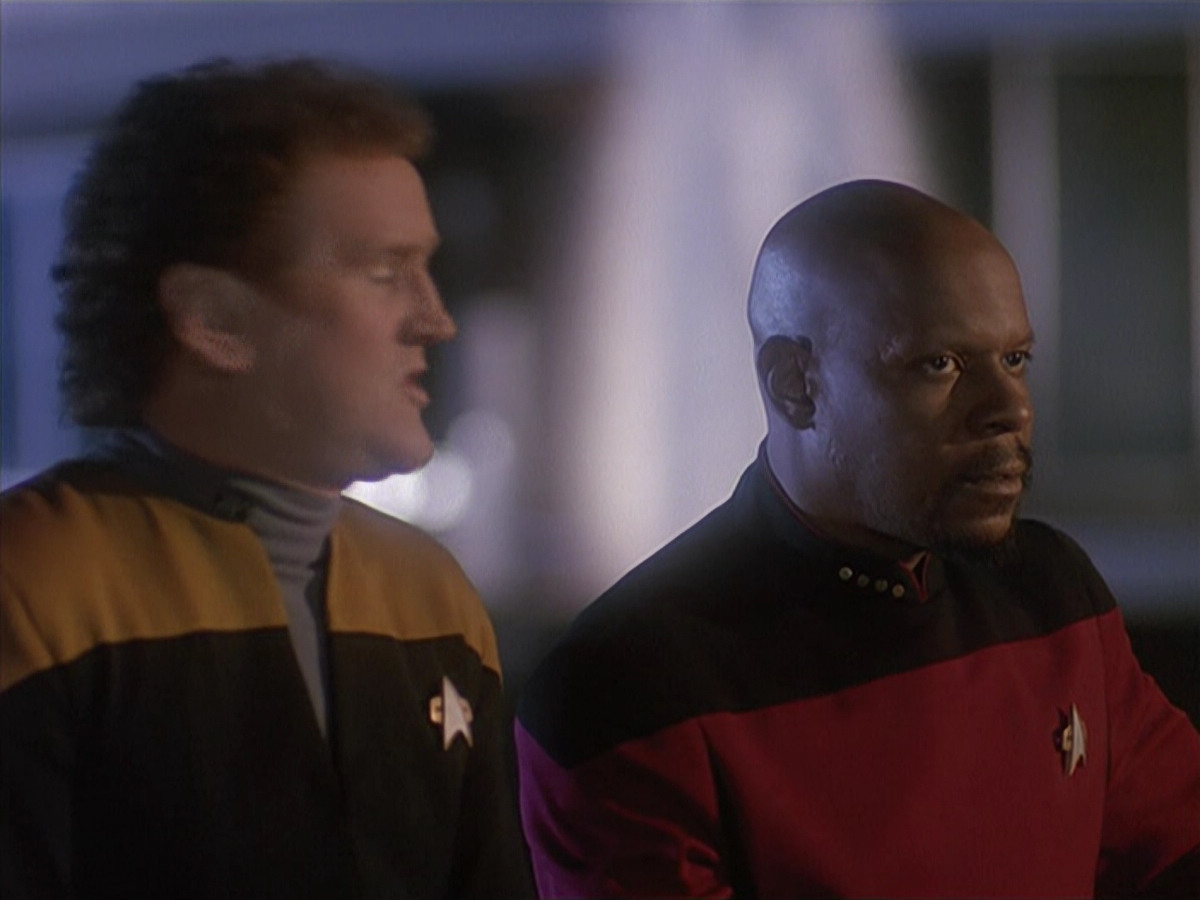 extant_StarTrek_DS9_4x12-ParadiseLost_01862.jpg