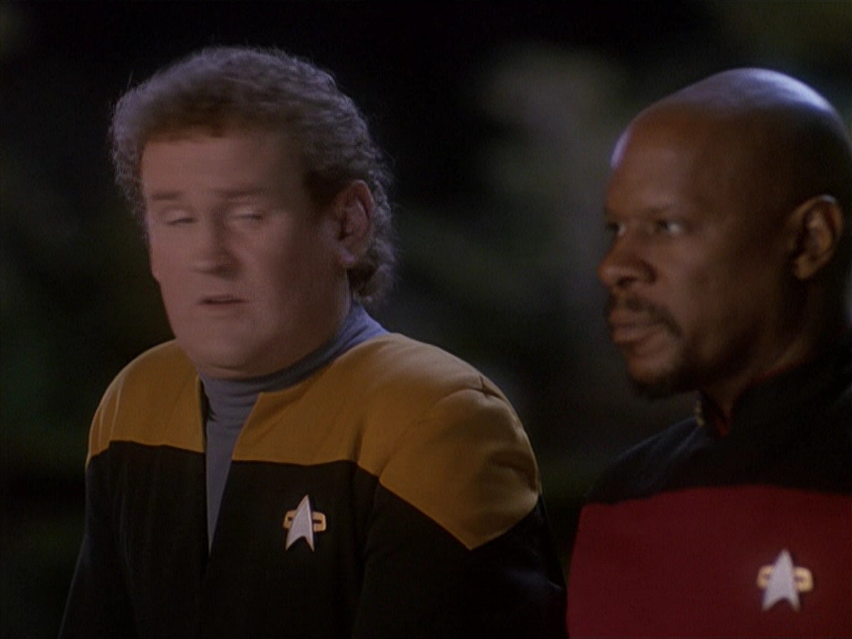 extant_StarTrek_DS9_4x12-ParadiseLost_01874.jpg