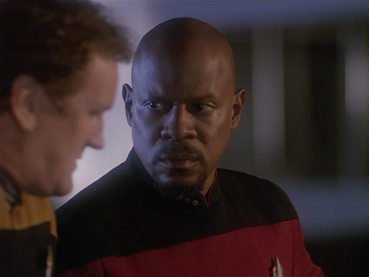 extant_StarTrek_DS9_4x12-ParadiseLost_01896.jpg