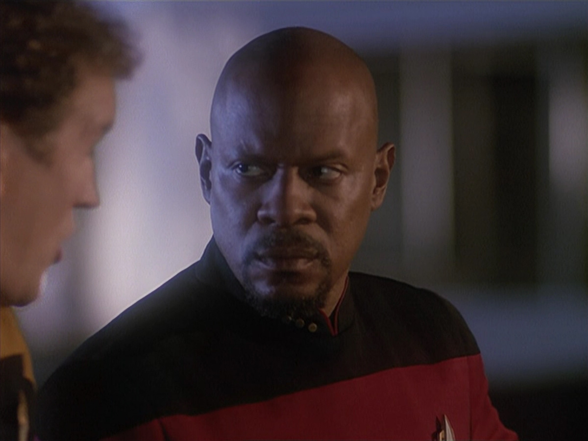 extant_StarTrek_DS9_4x12-ParadiseLost_01897.jpg