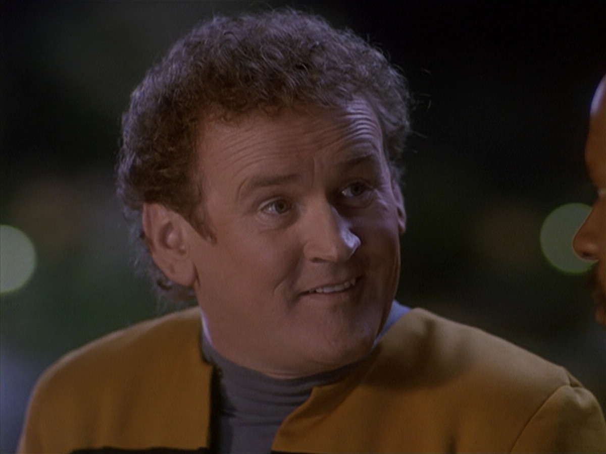 extant_StarTrek_DS9_4x12-ParadiseLost_01904.jpg
