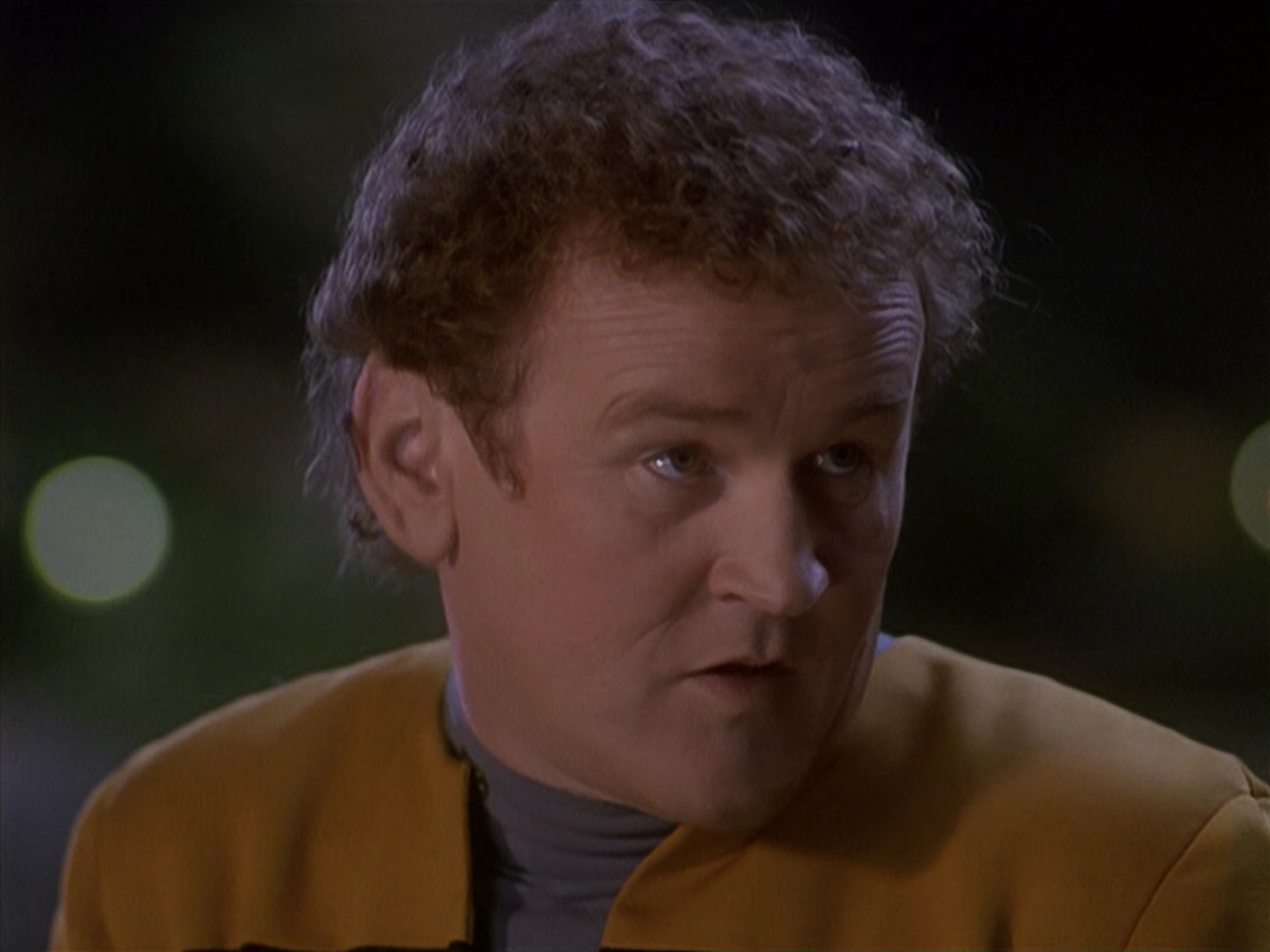 extant_StarTrek_DS9_4x12-ParadiseLost_01908.jpg