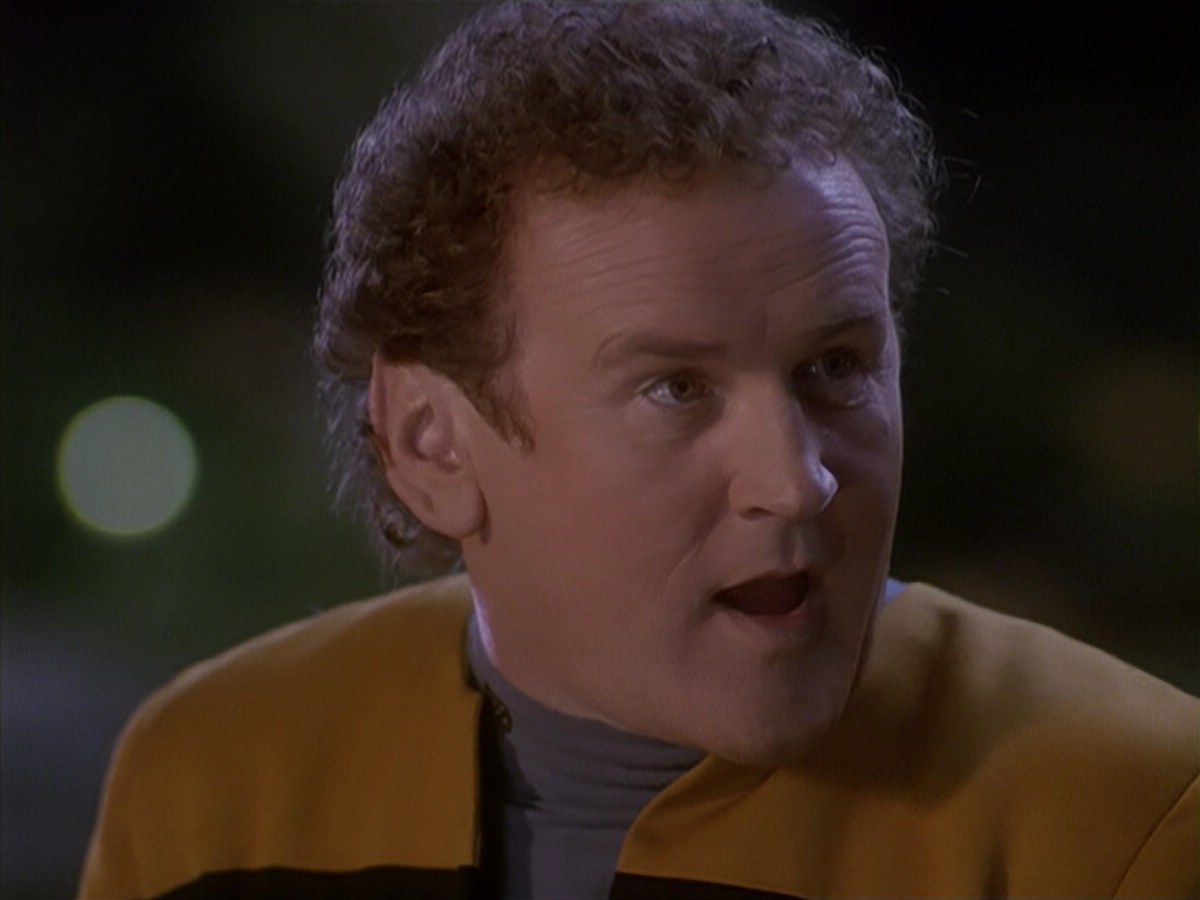 extant_StarTrek_DS9_4x12-ParadiseLost_01914.jpg