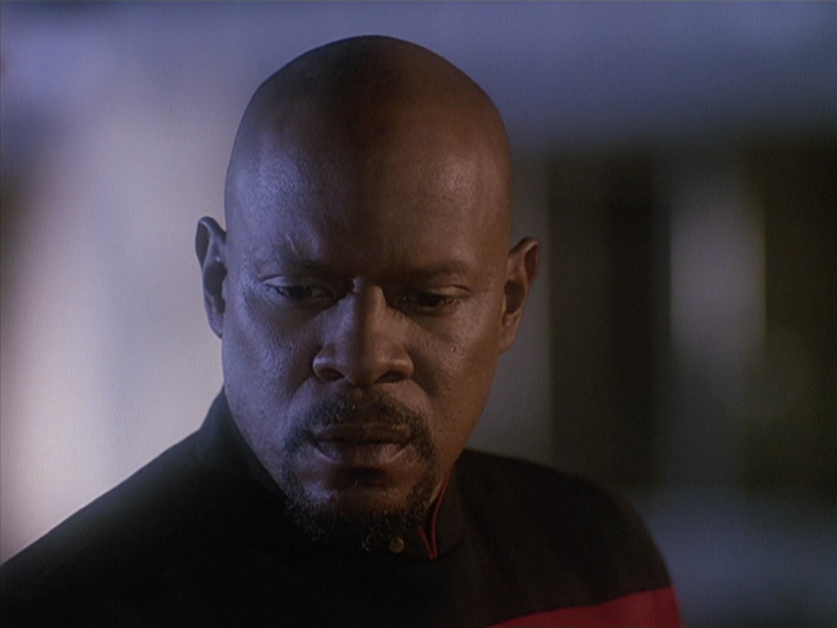 extant_StarTrek_DS9_4x12-ParadiseLost_01918.jpg
