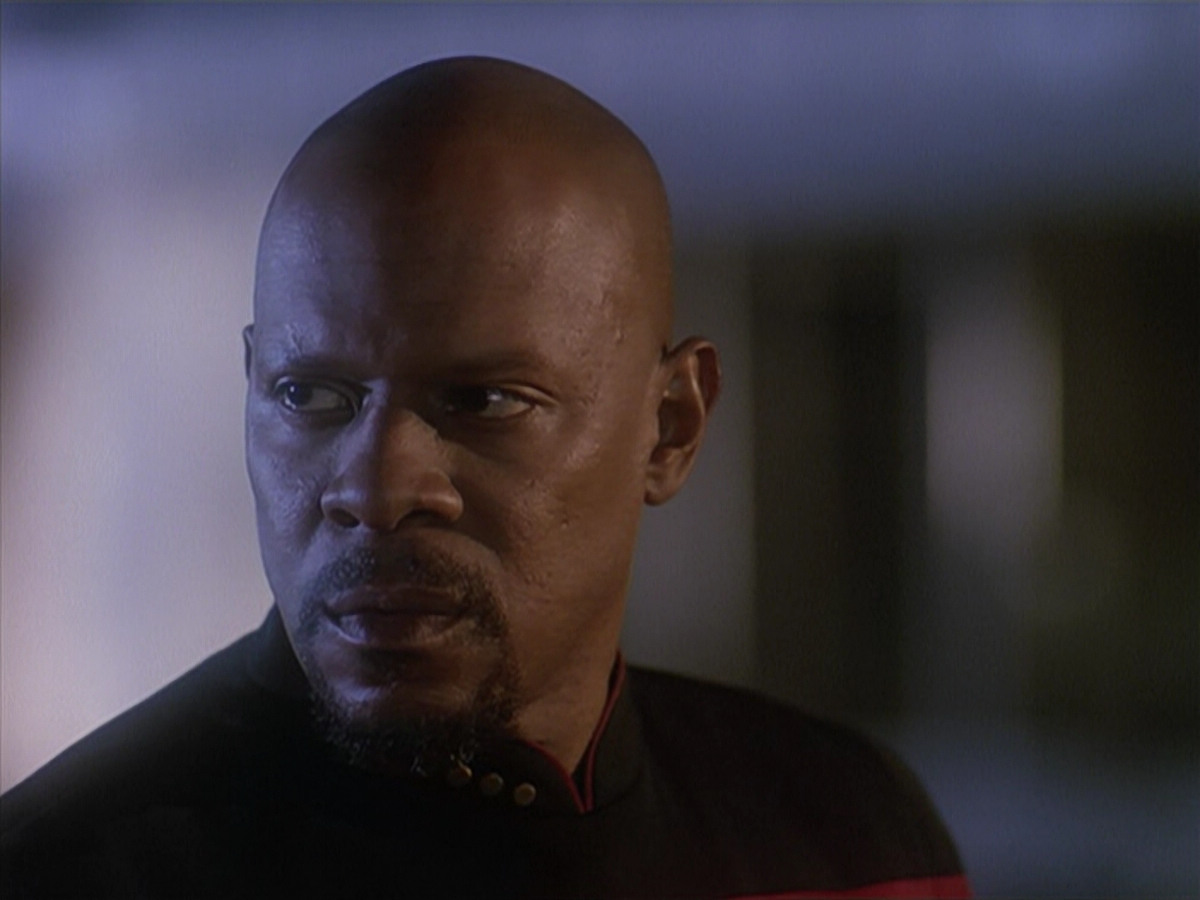 extant_StarTrek_DS9_4x12-ParadiseLost_01935.jpg
