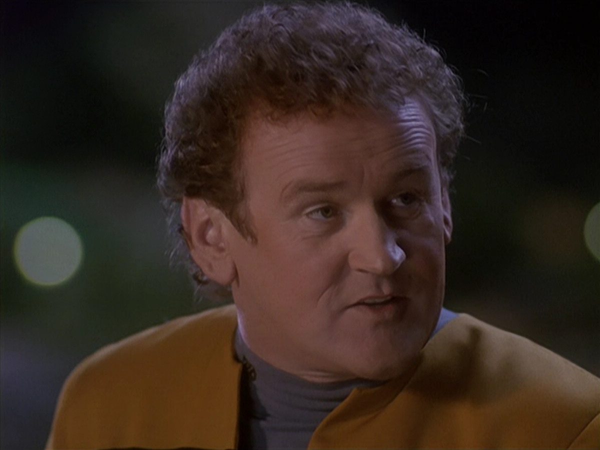 extant_StarTrek_DS9_4x12-ParadiseLost_01941.jpg