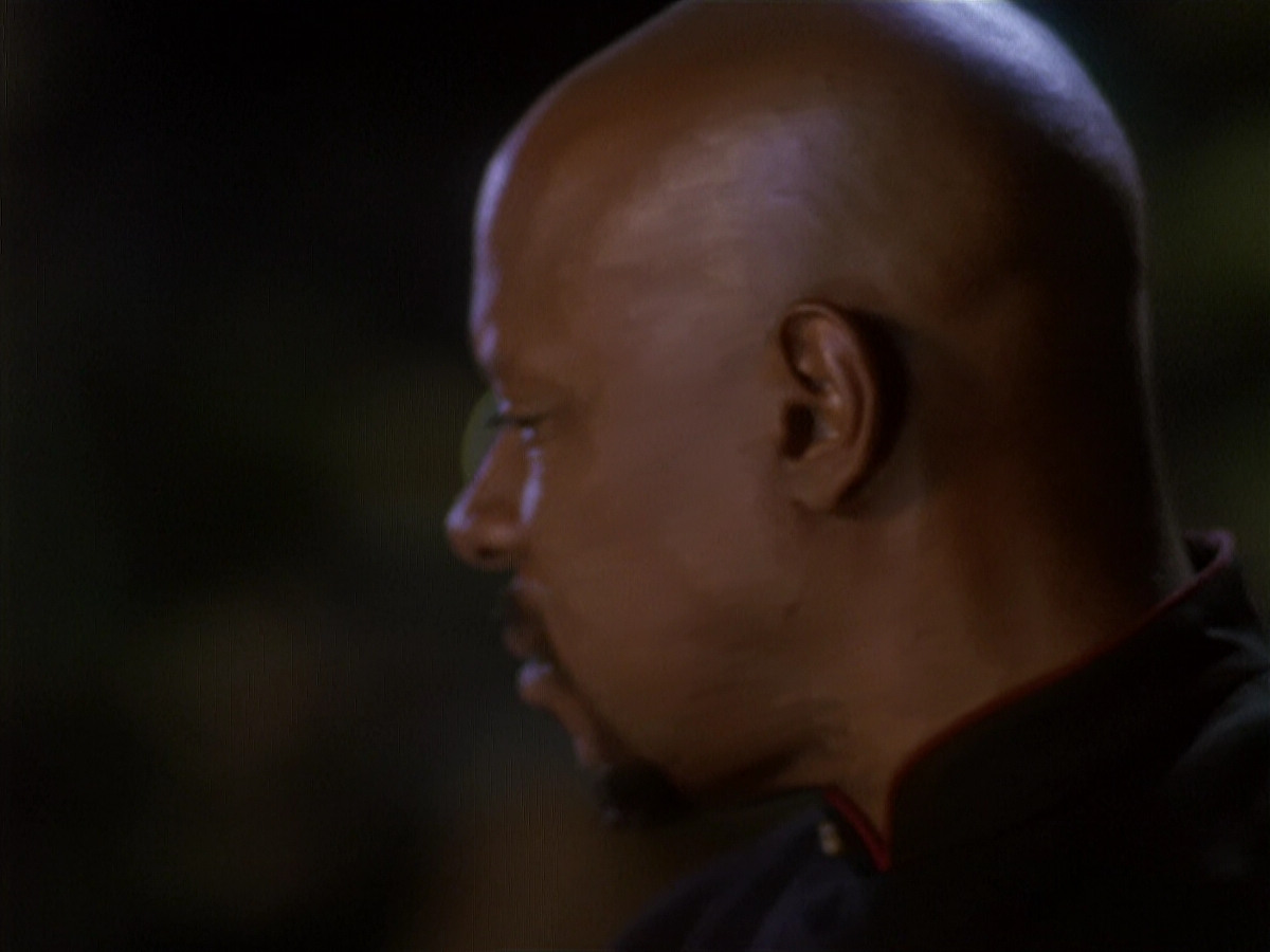 extant_StarTrek_DS9_4x12-ParadiseLost_01959.jpg