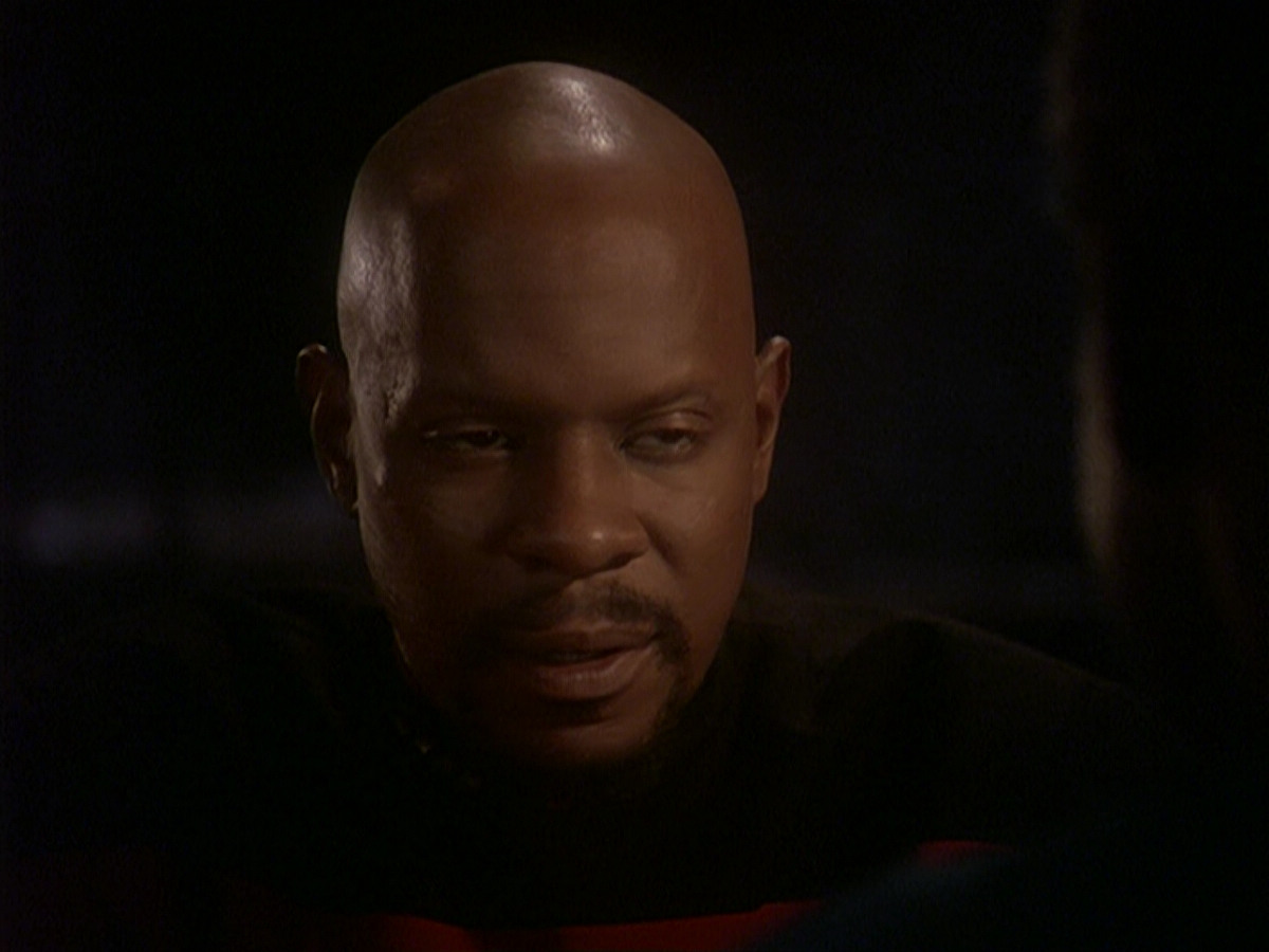 extant_StarTrek_DS9_4x12-ParadiseLost_02001.jpg