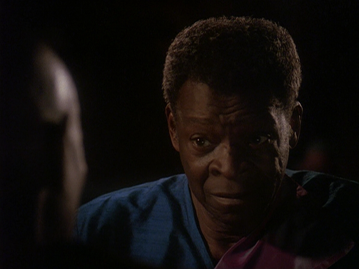 extant_StarTrek_DS9_4x12-ParadiseLost_02002.jpg